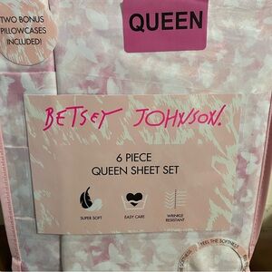 Betsey Johnson Queen butterfly sheets